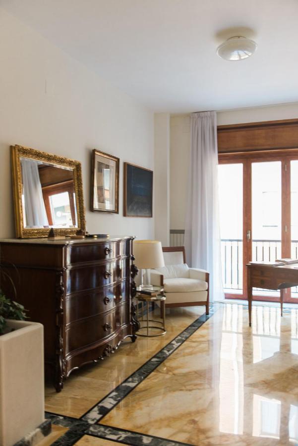 Starhost - Golden Apartments Salerno Eksteriør billede