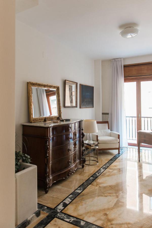 Starhost - Golden Apartments Salerno Eksteriør billede